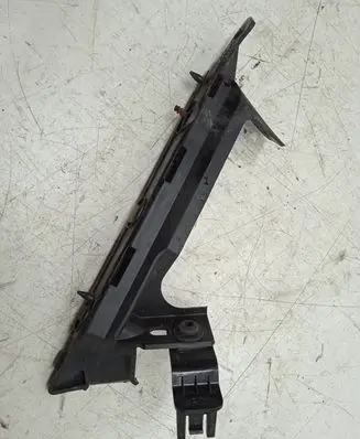 Seat Ibiza IV (6J,6P) Front bumper mounting bracket 6J0807184