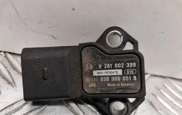 Skoda Octavia Mk2 (1Z) Air pressure sensor 038906051B 0281002399