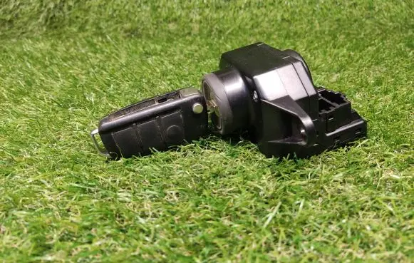 Audi A6 S6 C6 4F Ignition lock 4F0909131E 4F0910131E