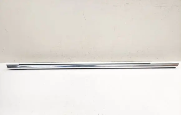 Ford Mondeo MK IV Rear glass trim