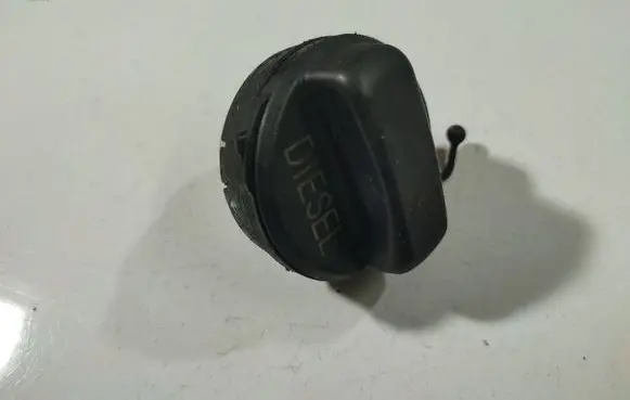 Honda FR-V Fuel tank filler cap 