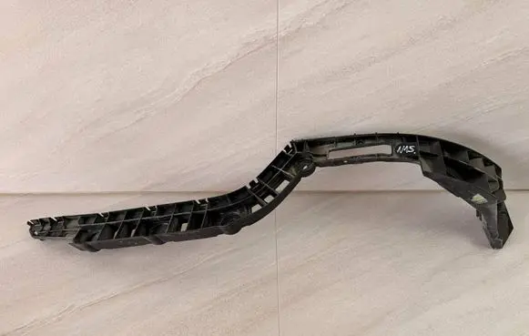 Volkswagen PASSAT B7 Rear bumper mounting bracket 3AF807393