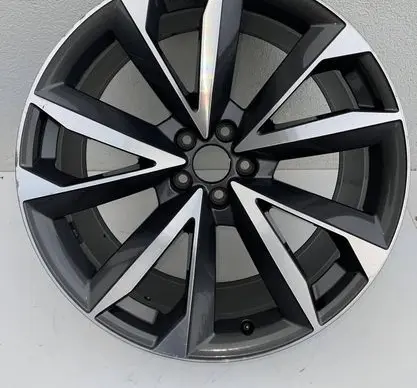 Audi Q7 4M R21 alloy rim 4M0601025BP