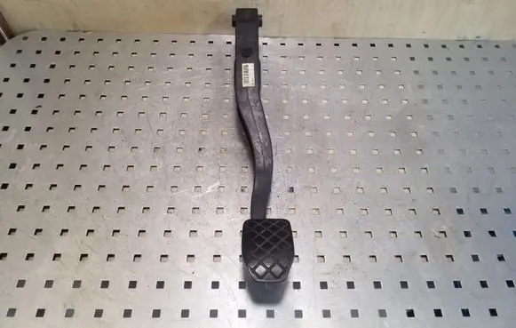 Clutch pedal