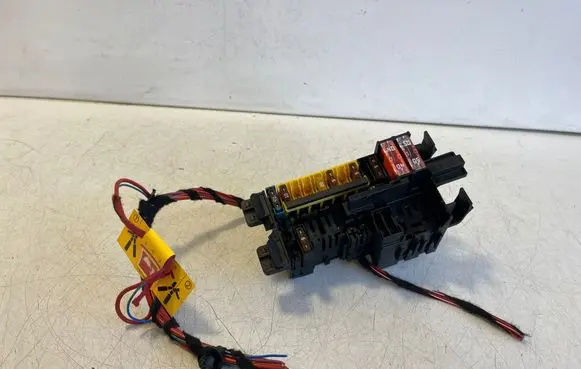 Mercedes-Benz EQC Fuse module A2059065806
