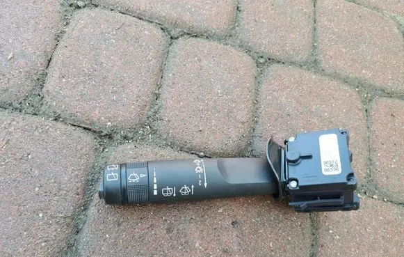 Opel Insignia B Wiper control stalk 86TYS