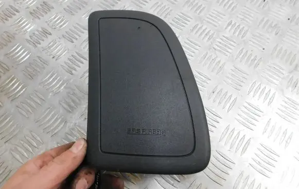 Suzuki Swift I Seat airbag 8535062J00