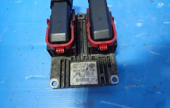 Fiat Punto (188) Engine control unit/module 51793104 61601098