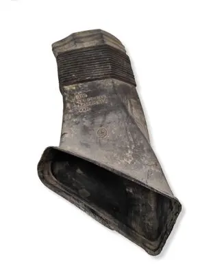 Audi A6 S6 C5 4B Air intake duct part 4B3129618A