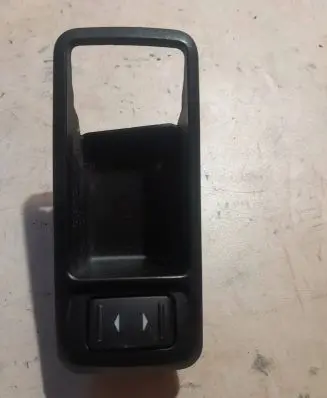 Ford Focus Electric window control switch 2M51226A37AD