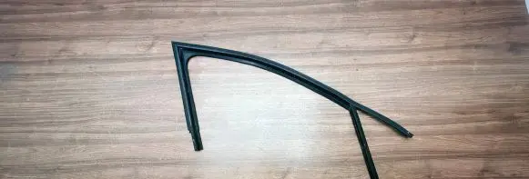 Seat Toledo IV (NH) Rubber seal front door (on door) 5JA837432A