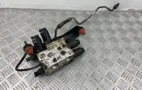 BMW 7 E65 E66 Active stabilizer control/valve assembly 6758704