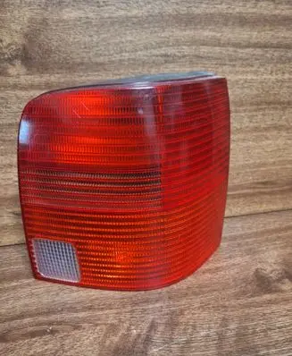 Volkswagen PASSAT B5 Rear/tail lights 3B9945112F