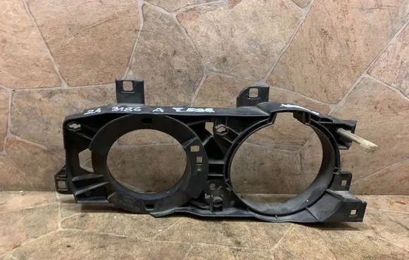 BMW 5 E34 Headlight/headlamp 131740