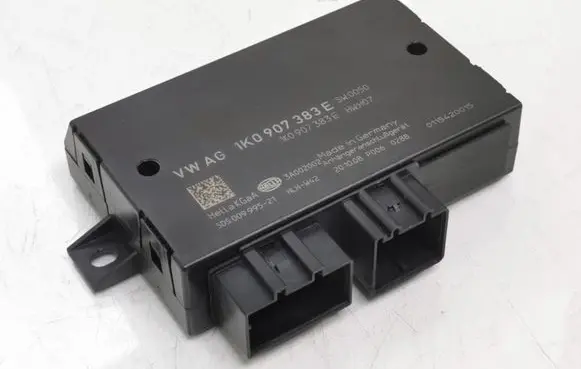 Toyota Avensis T250 Tow bar trailer control unit/module 1K0907383E