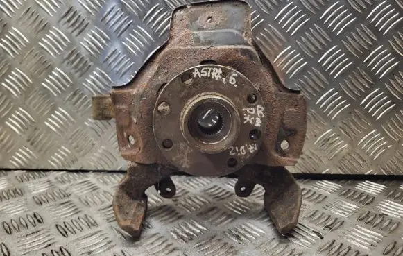 Front wheel hub