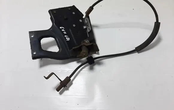 Ford Galaxy Spare wheel mounting bracket 