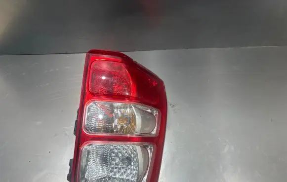 Suzuki Grand Vitara II Rear/tail lights 22059079