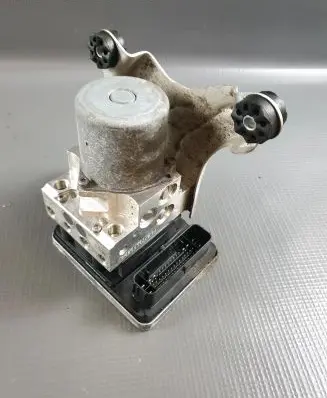 BMW 5 G30 G31 ABS Pump 6896985 34516896985