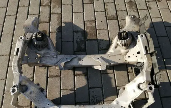 BMW 1 E81 E87 Front subframe