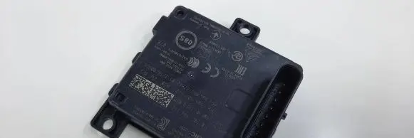 Volkswagen Golf VIII Distronic sensor radar 0203304151 5WA907572B 0203304604