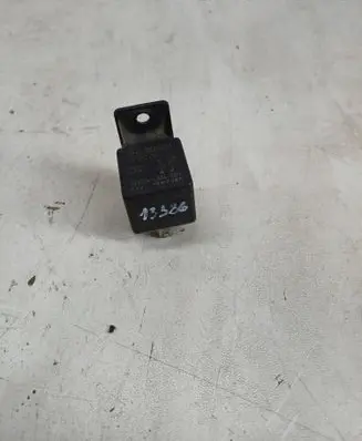 Suzuki Grand Vitara I Other relay 0332019203 V23234C1004Y01
