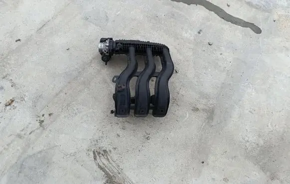 Citroen C3 Intake manifold 9673063980