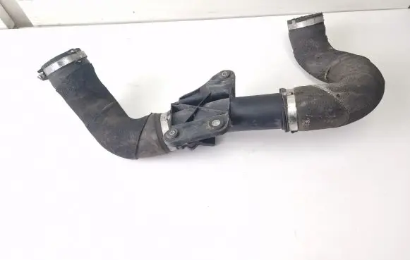 Audi Q5 SQ5 Intercooler hose/pipe 8K0145673R