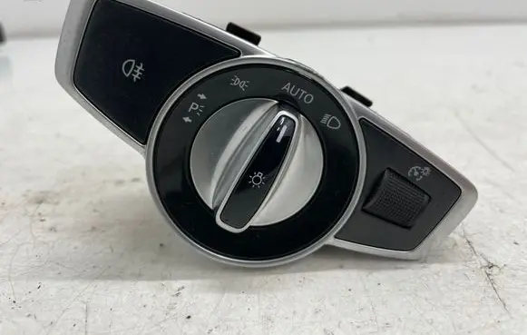 Mercedes-Benz E AMG W213 Light switch A2229055508