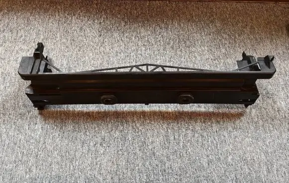 BMW 5 F10 F11 Bottom radiator support slam panel 7804618