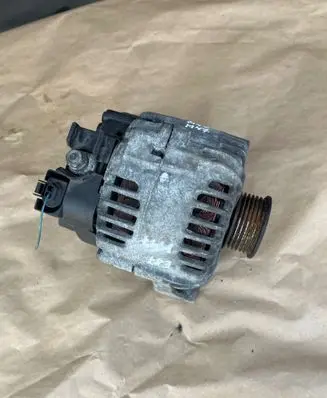 BMW 1 E81 E87 Generator/alternator 7790548 TG15C027 2542769B