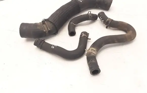 Toyota Avensis T250 Engine coolant pipe/hose