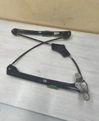 Volkswagen Golf VII Front door electric window regulator 5G4837462F