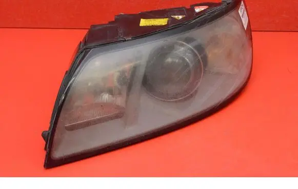 Volvo V50 Headlight/headlamp 30698889