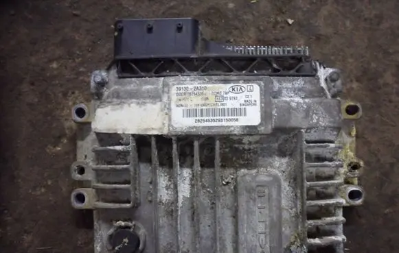 KIA Venga Engine control unit/module 391302A302