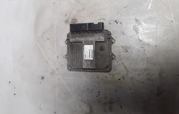 Opel Combo C Engine control unit/module 55194018
