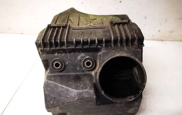 Mitsubishi Colt Air filter box mr258695