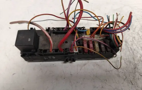 Mercedes-Benz E W210 Fuse box set A0005400372 05376120