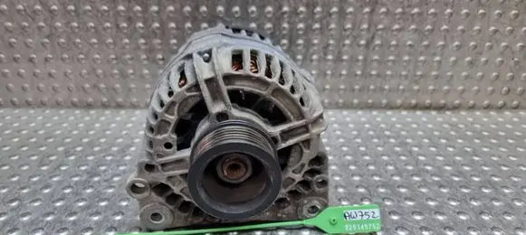 Volkswagen Golf IV Generator/alternator S25145752 028903028D