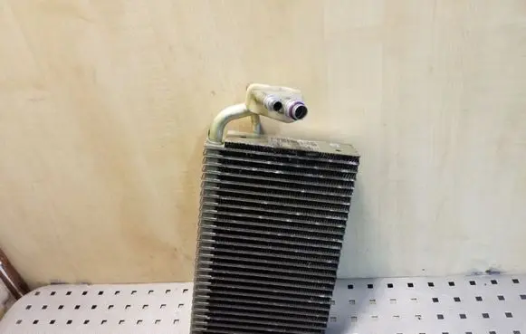 Mercedes-Benz E W211 Air conditioning (A/C) radiator (interior) A2118300458