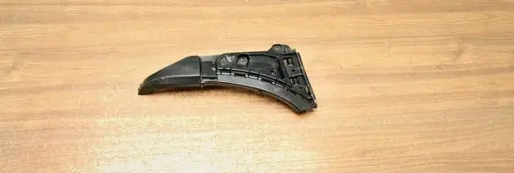 Volvo XC90 Front bumper mounting bracket 08620563
