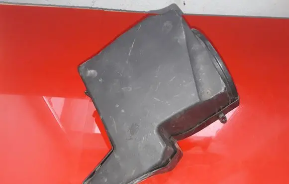 Ford Focus Air filter box cover 76894521 7689452101A