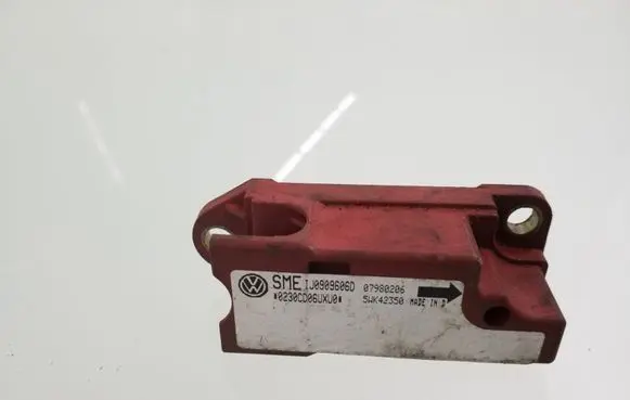 Volkswagen Golf IV Airbag deployment crash/impact sensor 1J0909606D