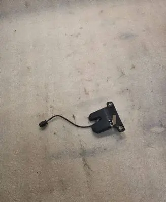 Audi A8 S8 D2 4D Loading door lock 