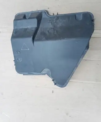BMW X6 E71 Fuse box cover 7555102