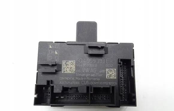 Audi A3 S3 8V Door control unit/module 5Q0959393E