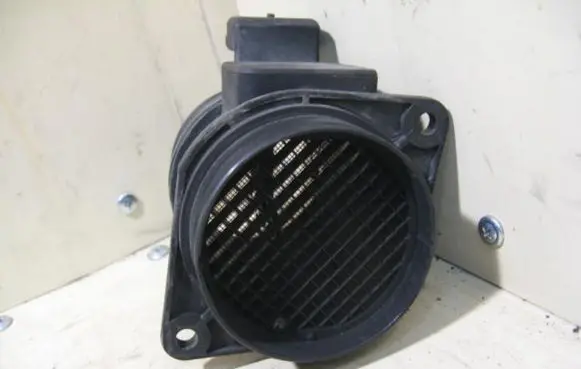 Renault Clio II Mass air flow meter 8ET00914200 19DCI SIEMENS5WK9620