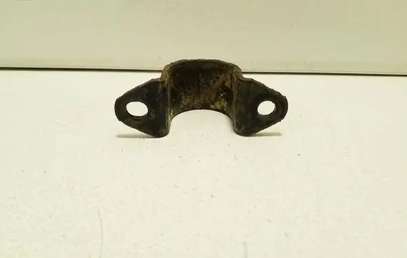 Toyota Corolla E120 E130 Sway bar bush bracket, front 