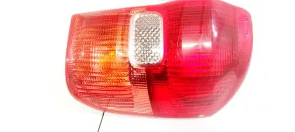 Toyota RAV 4 (XA20) Rear/tail lights