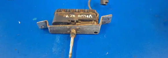 Volvo XC70 Headlight wiper motor 0390206218